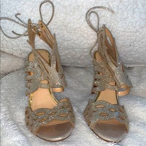Jessica Simpson gold heels with tie back